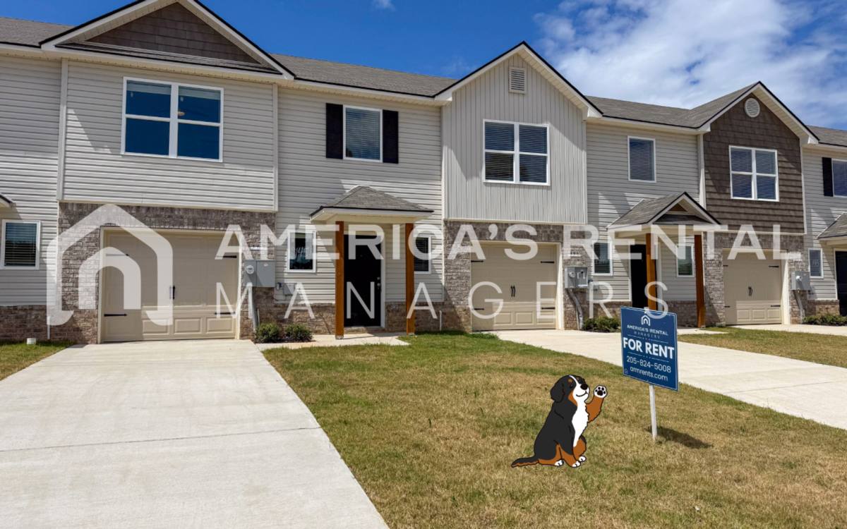 Townhouse for rent at 167 Driftwood Lane, Lincoln, AL 35096
