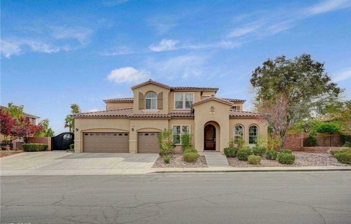 House for rent at 549 Via Balizan Ave, Las Vegas, NV 89123