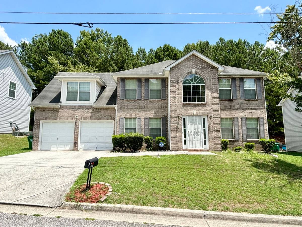 House for rent at 2054 Mulberry Lane, Lithonia, GA 30058