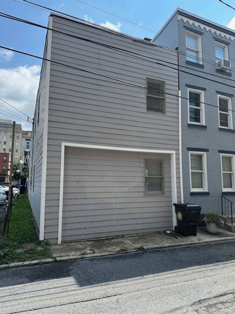 Apartment for rent at 919 Susquehanna St #2, Harrisburg, PA 17102
