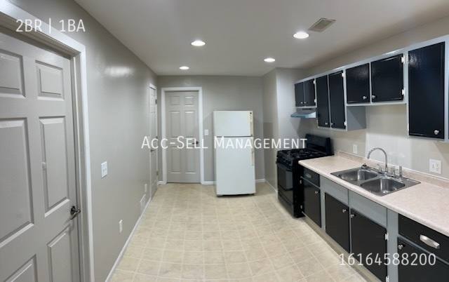 Apartment for rent at 909 Spencer St NE #1, Grand Rapids, MI 49505