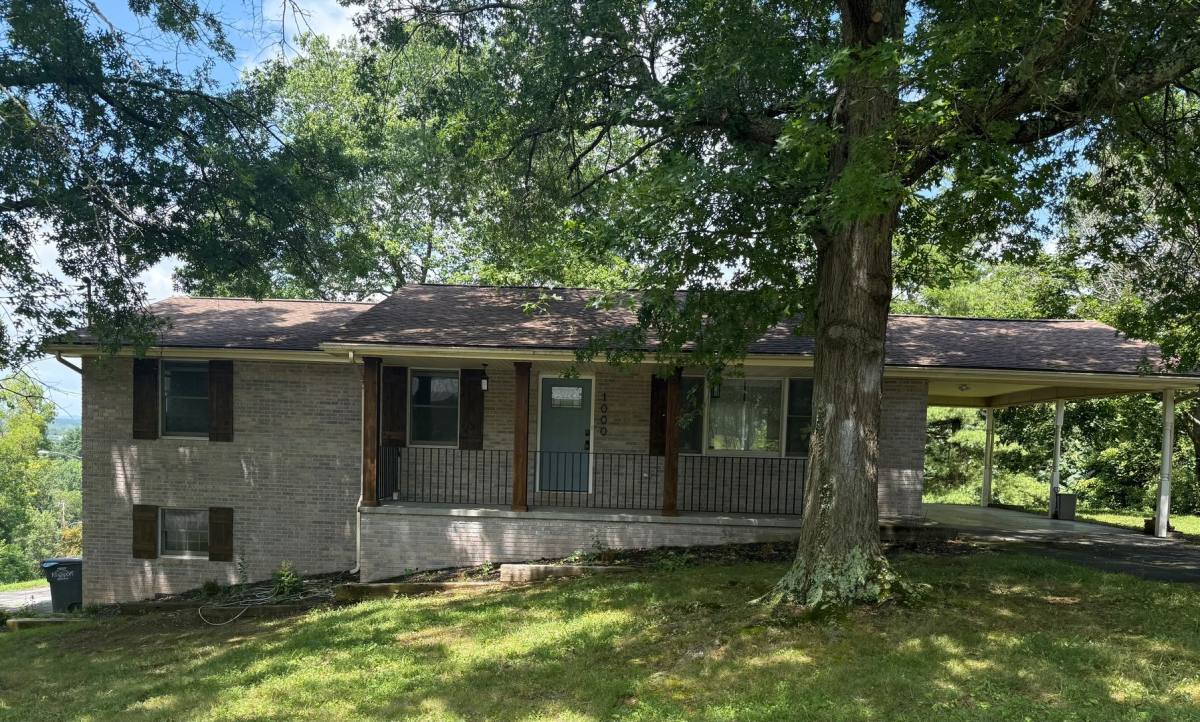 House for rent at 1000 Harwich Place, Kingsport, TN 37660