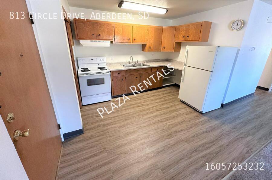 Apartment for rent at 2103 4th Ave SE #5, Aberdeen, SD 57401