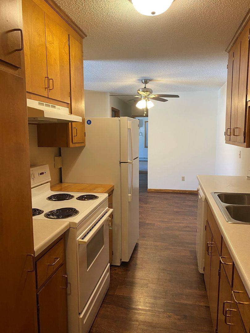 Apartment for rent at 4301 Valley View Rd, Minneapolis, MN 55424