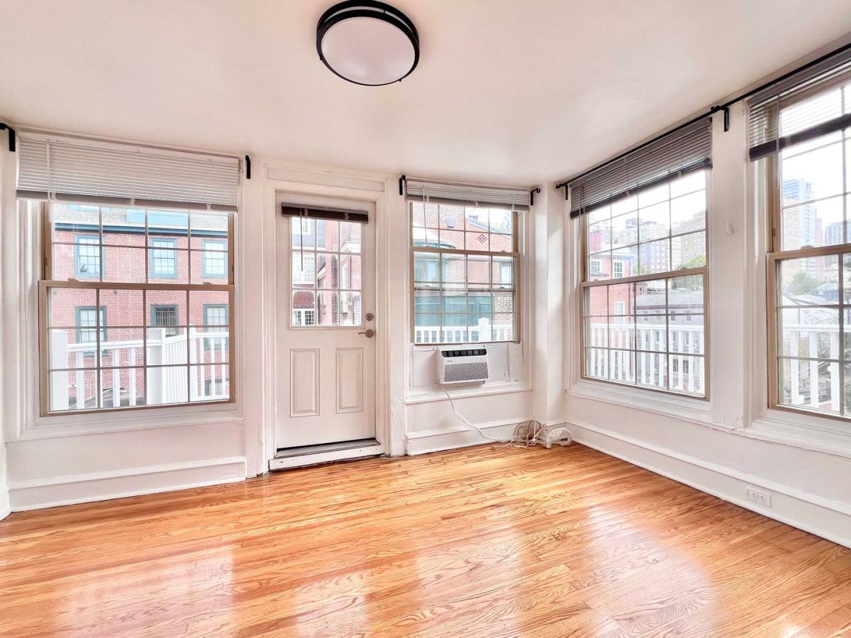 Apartment for rent at 2009 Pine St, Philadelphia, PA 19103