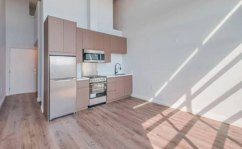 Apartment for rent at 3279 W San Marino St #202, Los Angeles, CA 90006