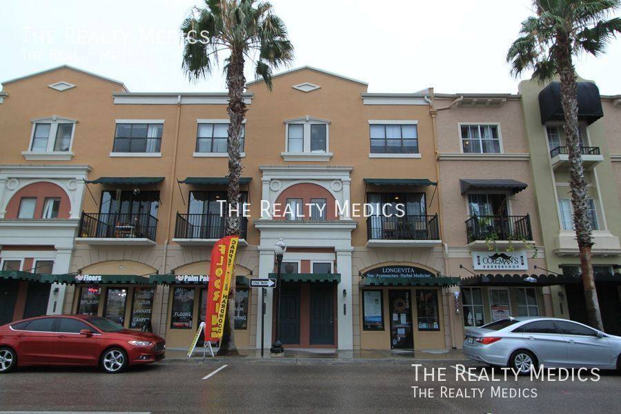 Townhouse for rent at 3736 Avalon Park E Blvd, Orlando, FL 32828