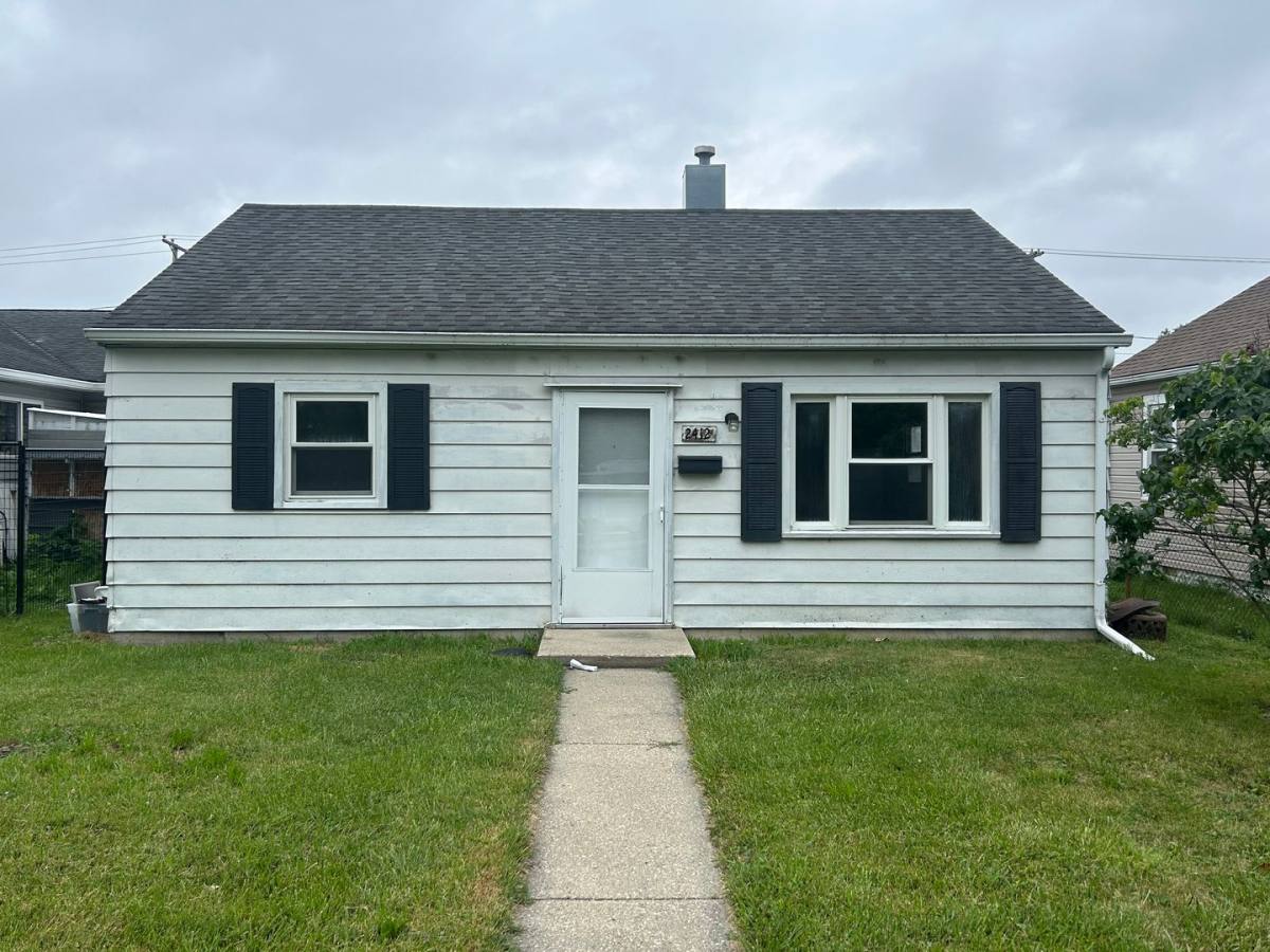 House for rent at 2412 W 10th St, Muncie, IN 47302