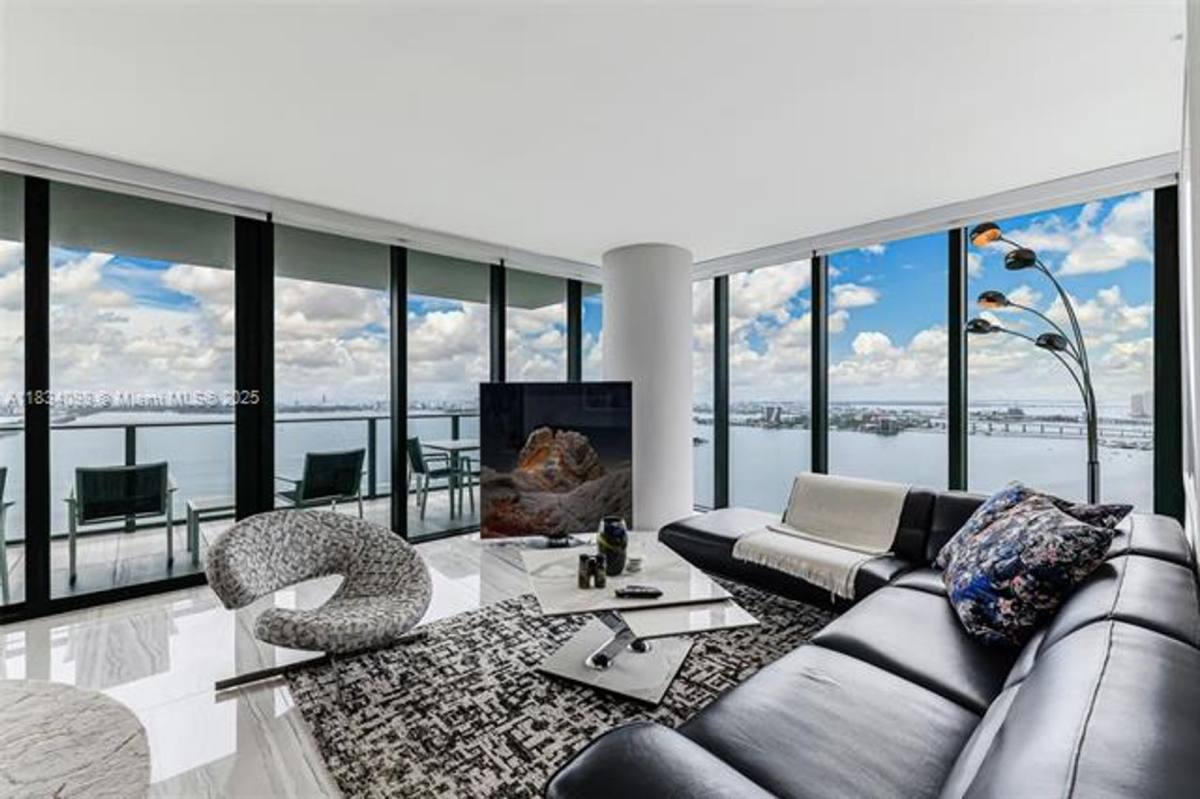 Apartment for rent at 3131 NE 7th Ave, Miami, FL 33137