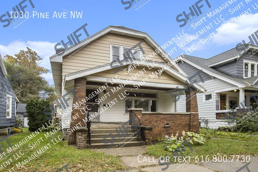 House for rent at 1030 Pine Ave NW, Grand Rapids, MI 49504