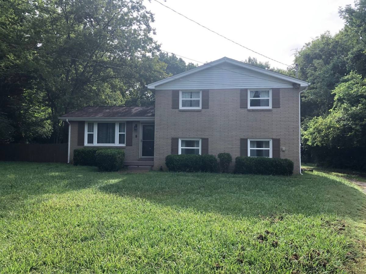 House for rent at 401 Nokes Court, Hendersonville, TN 37075