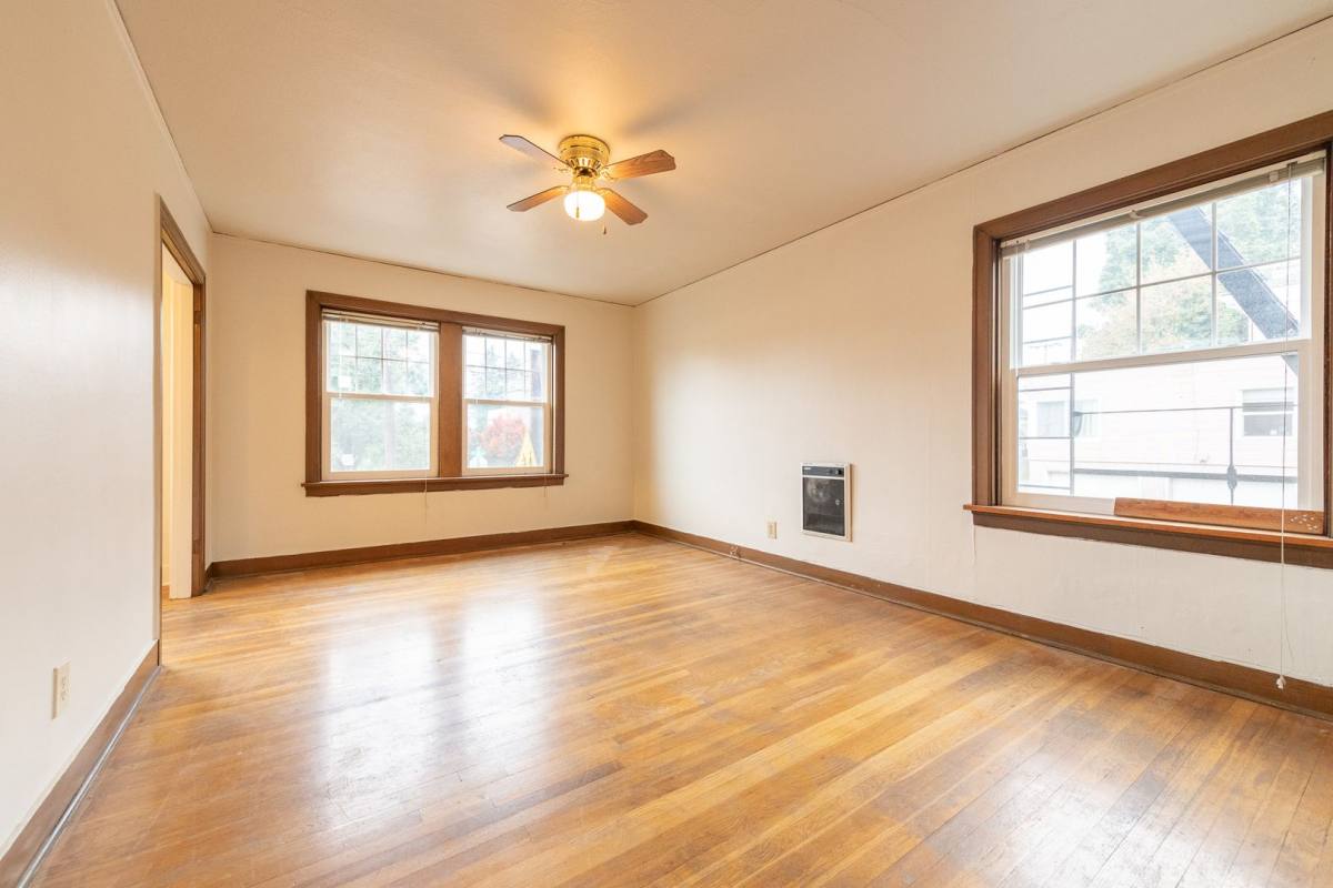 Apartment for rent at 1210 SE 20th, Portland, OR 97214
