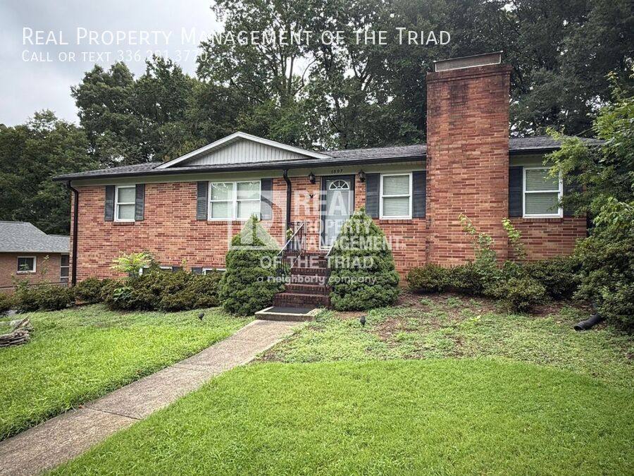 House for rent at 1507 Berwick Rd, Winston Salem, NC 27103