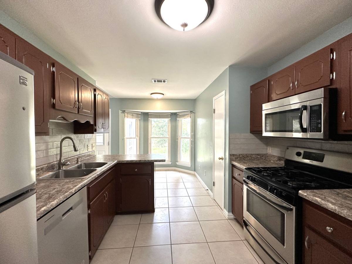 House for rent at 807 Sparkleberry Cove, Niceville, FL 32578