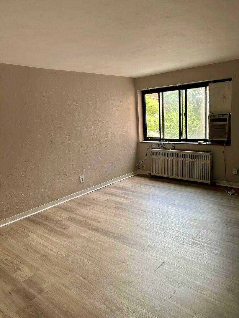 Apartment for rent at 6301 Fifth Ave, Pittsburgh, PA 15206