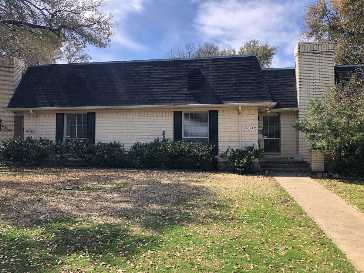 Townhouse for rent at 10549 Barrywood Dr, Dallas, TX 75230