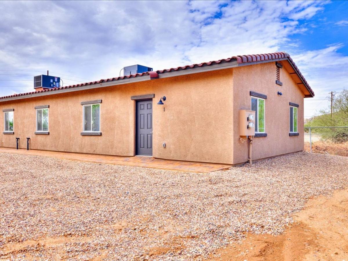 House for rent at 5605 S Mission Rd, Tucson, AZ 85746