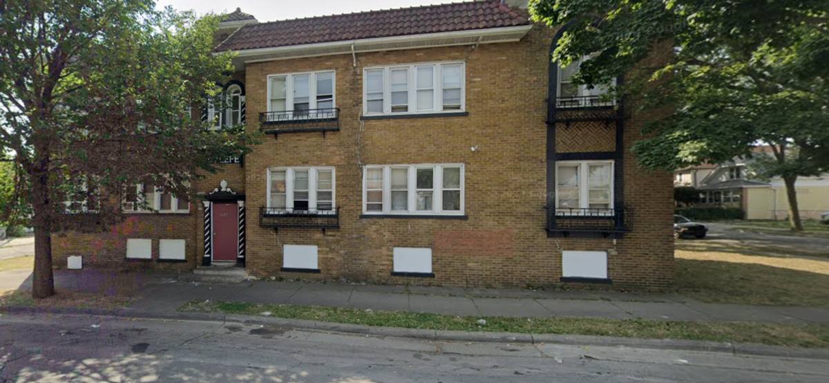 Apartment for rent at 1625 W Keefe Ave, Milwaukee, WI 53206