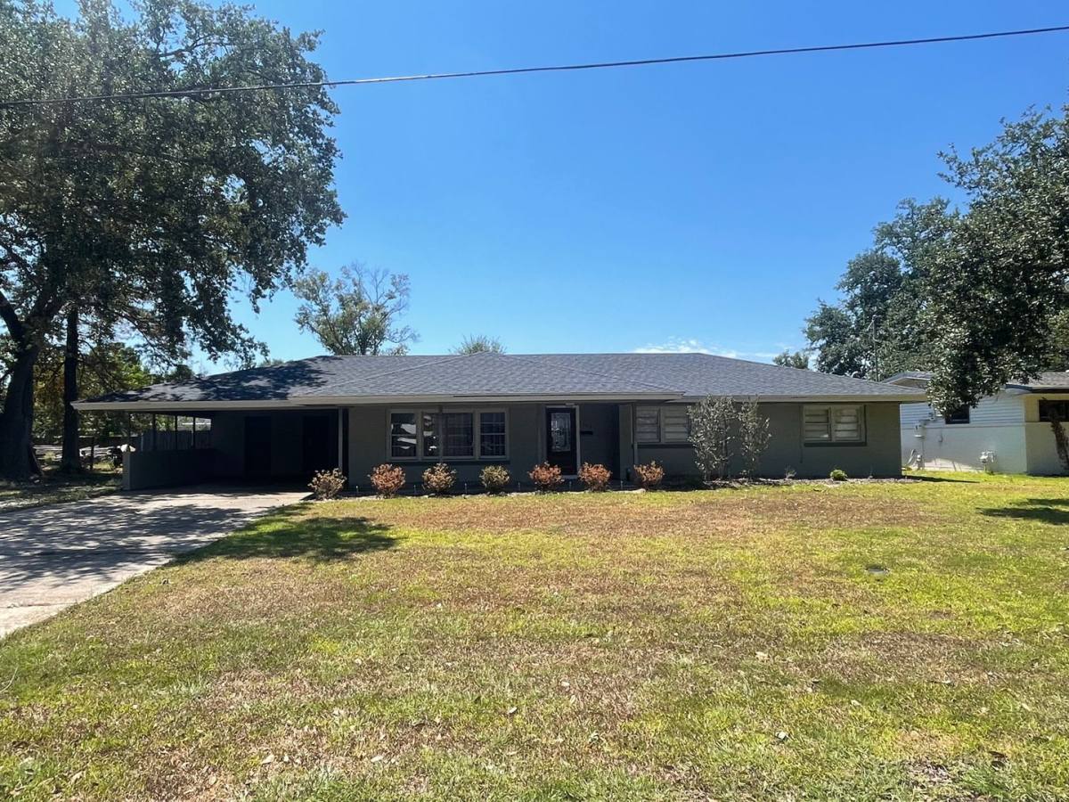 House for rent at 529 Contour Dr, Lake Charles, LA 70605