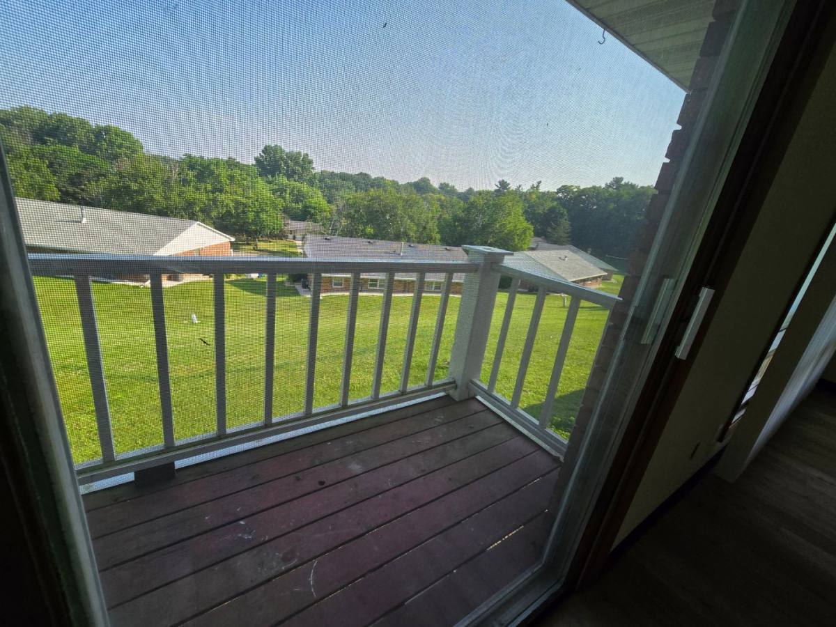 Townhouse for rent at 3029 Humboldt Rd, Green Bay, WI 54311