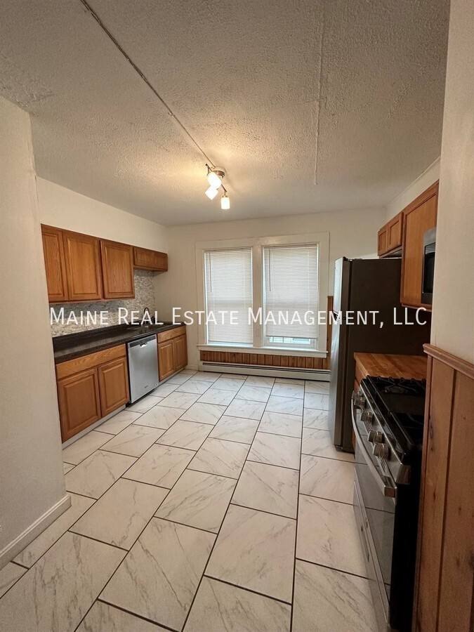 Apartment for rent at 22 Wood St #2, Old Town, ME 04468