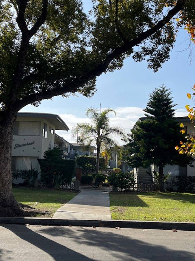 Apartment for rent at 942 Arcadia Ave, Arcadia, CA 91007