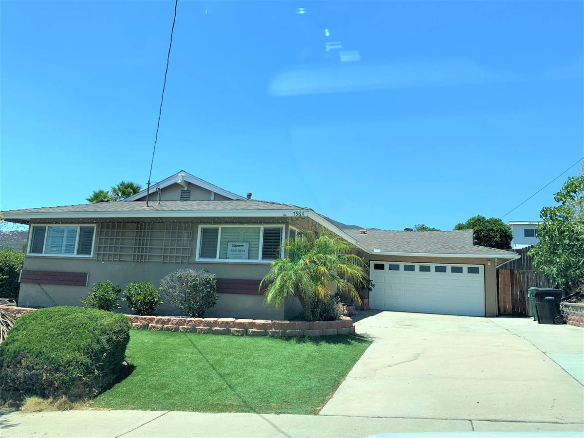 House for rent at 7964 San Carlos Dr, San Diego, CA 92119