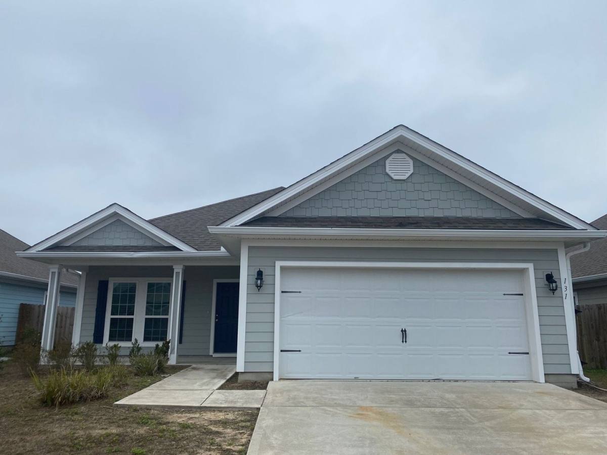 House for rent at 131 N Shoreview Dr, Panama City, FL 32404