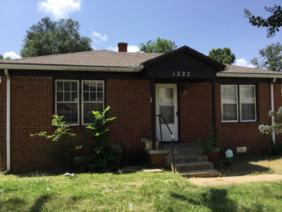 House for rent at 1222 NW 95th St, Oklahoma City, OK 73114