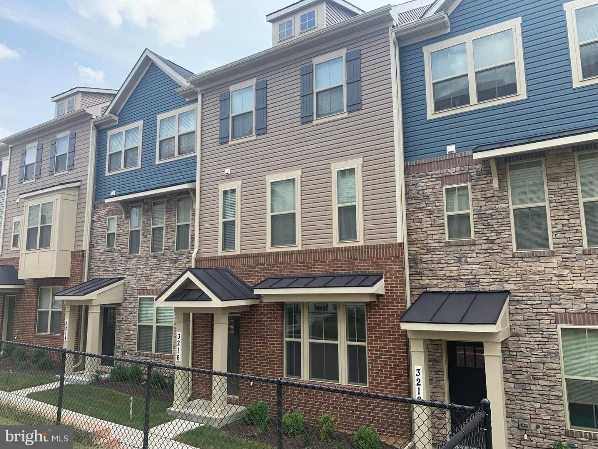 Townhouse for rent at 3216 Laurel Hill Rd, Hanover, MD 21076