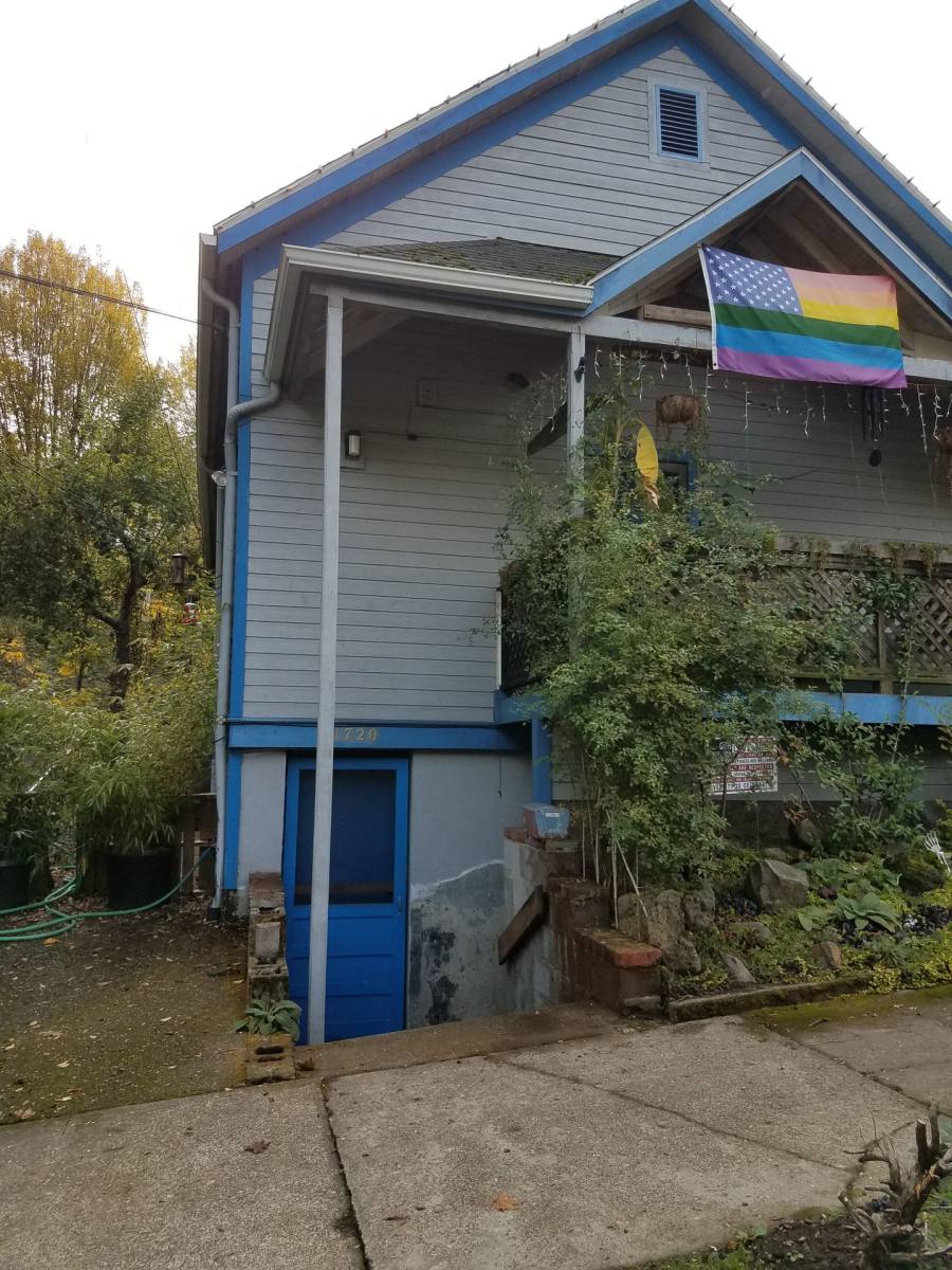 Townhouse for rent at 1722 SW Market St, Portland, OR 97201
