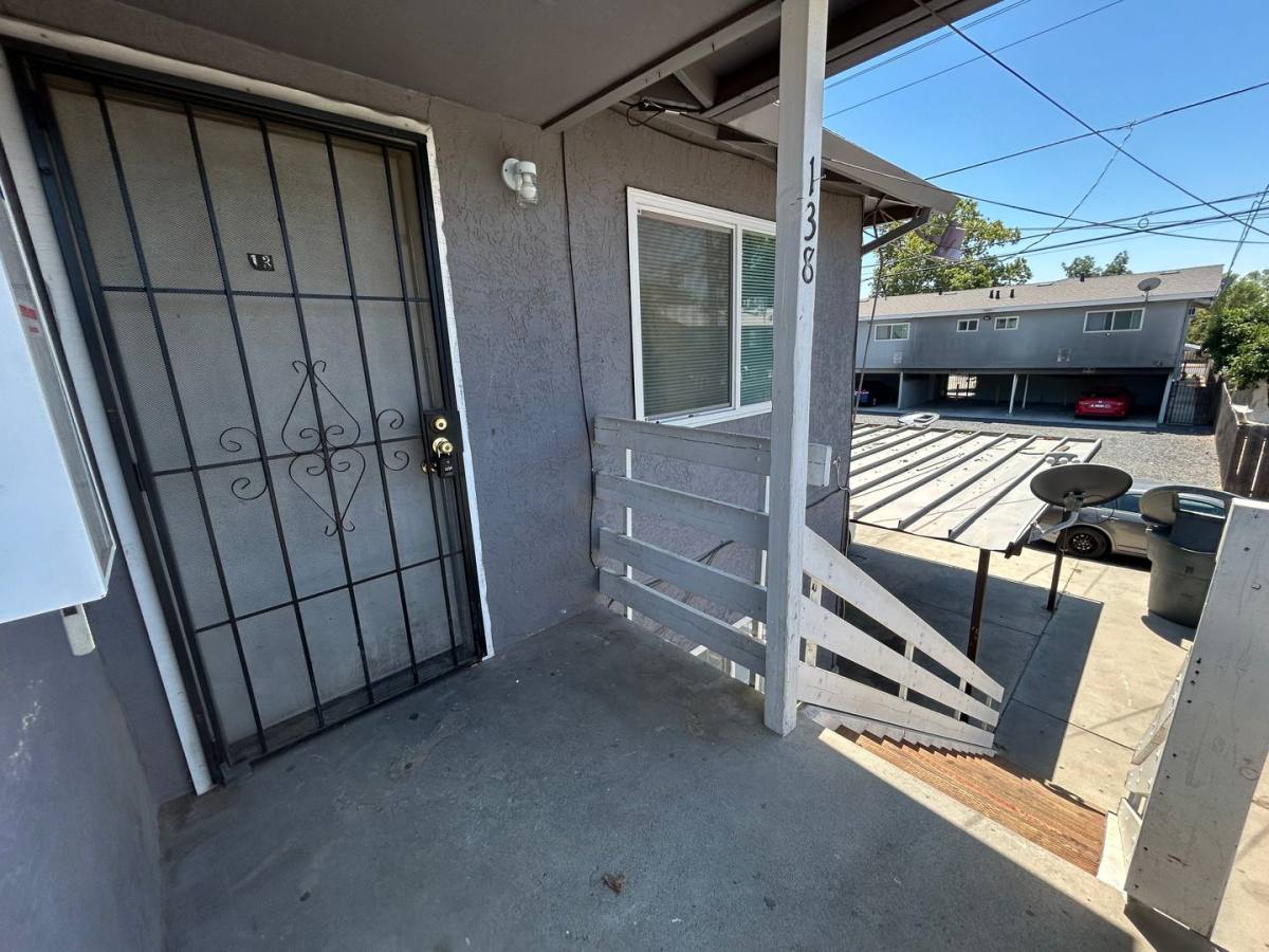 Apartment for rent at 138 W 20th St, Merced, CA 95340