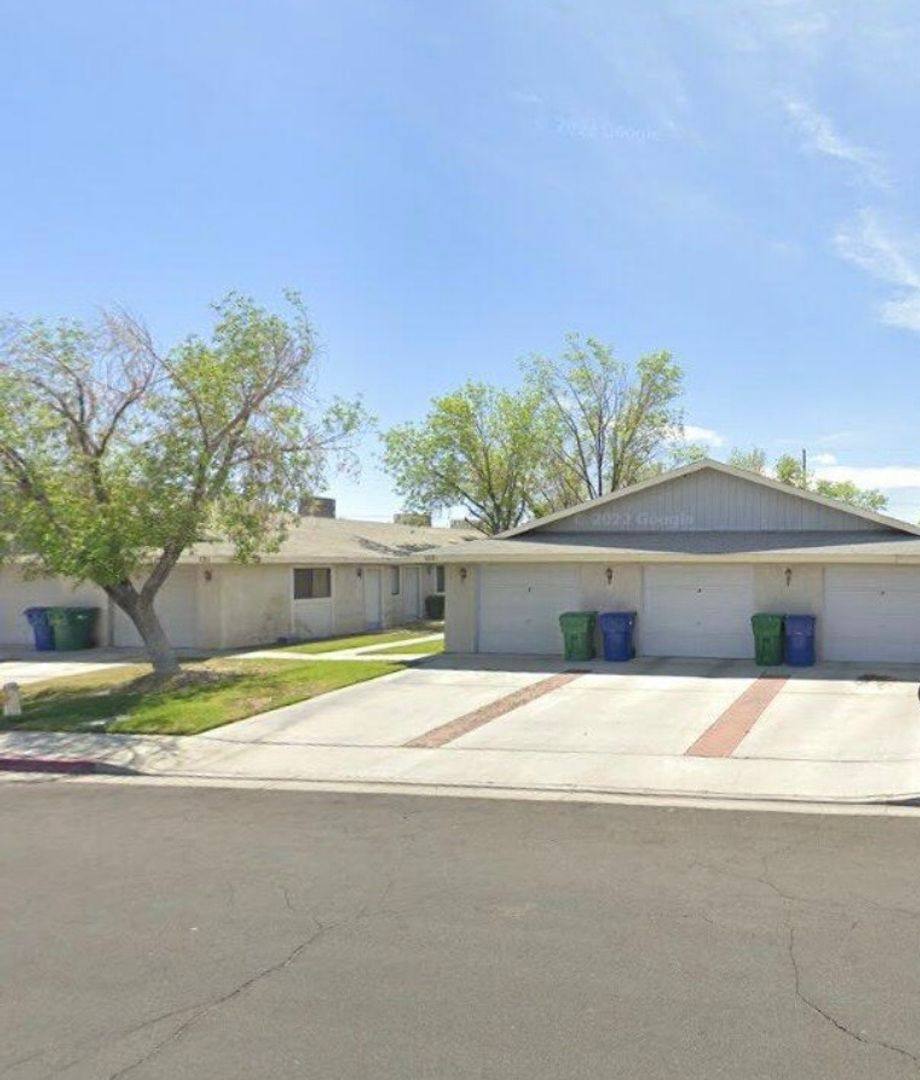 Apartment for rent at 117 Parkview Ave, Ridgecrest, CA 93555