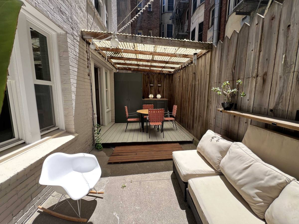 Apartment for rent at 717 Hyde St #1, San Francisco, CA 94109
