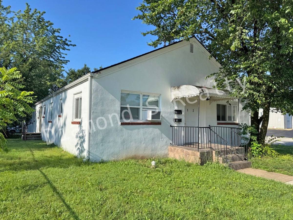 Apartment for rent at 1300 E Division St, Springfield, MO 65803