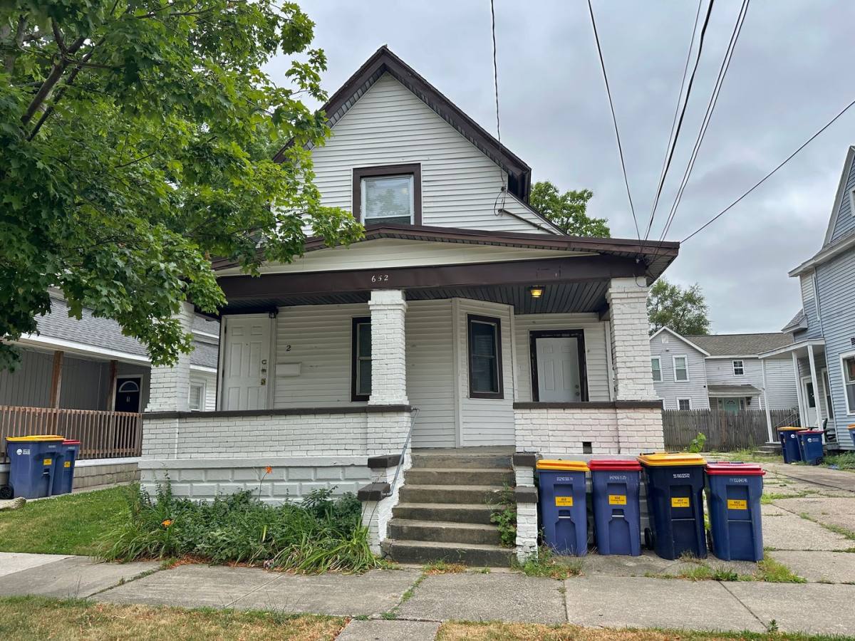 Apartment for rent at 652 Chatham NW, Grand Rapids, MI 49504