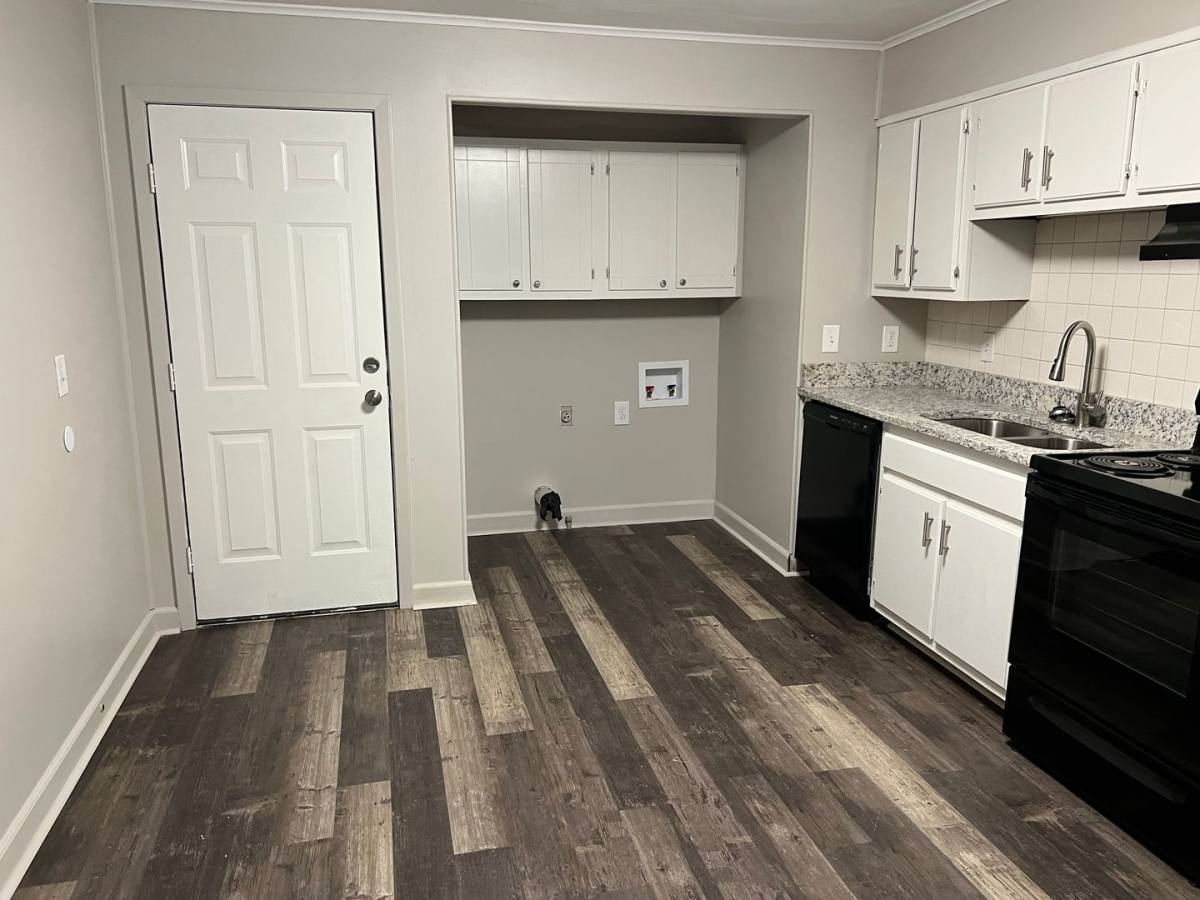 Apartment for rent at 406-408 Rogers, Jonesboro, AR 72401