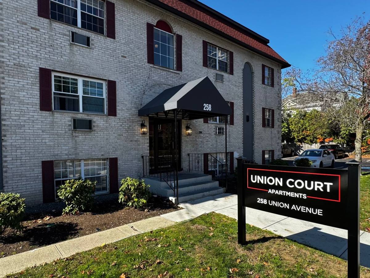 Apartment for rent at 258-262 Union Ave, Framingham, MA 01702