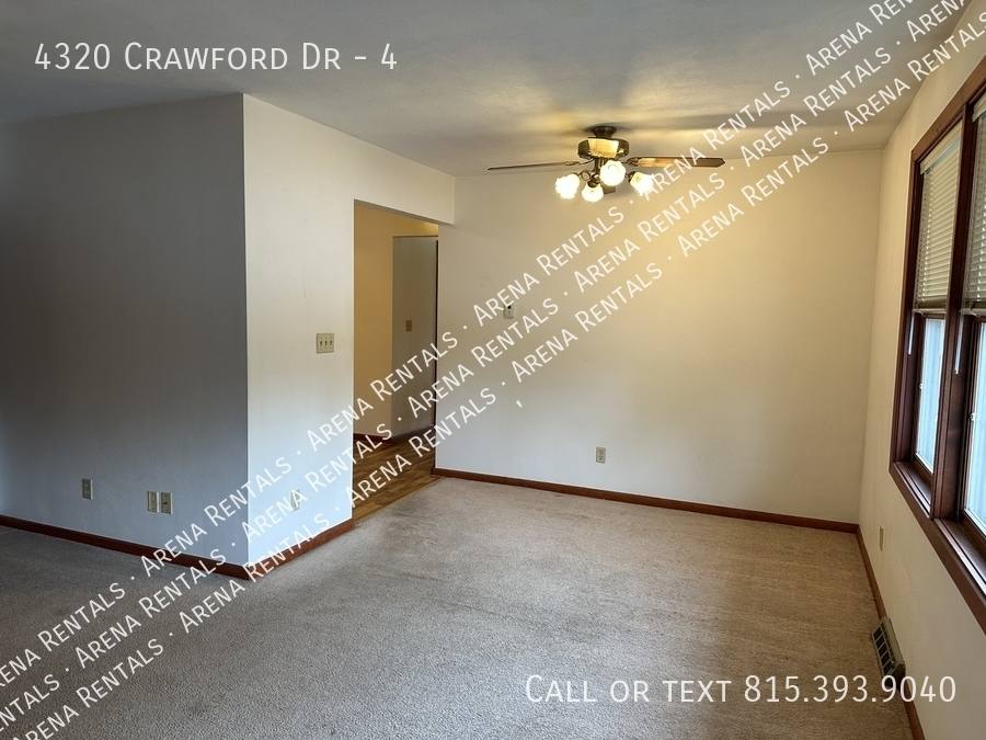 Apartment for rent at 4320 Crawford Dr #4, Rockford, IL 61114