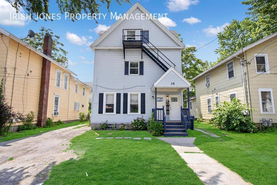 Apartment for rent at 35 S St #1: Front, Lockport, NY 14094
