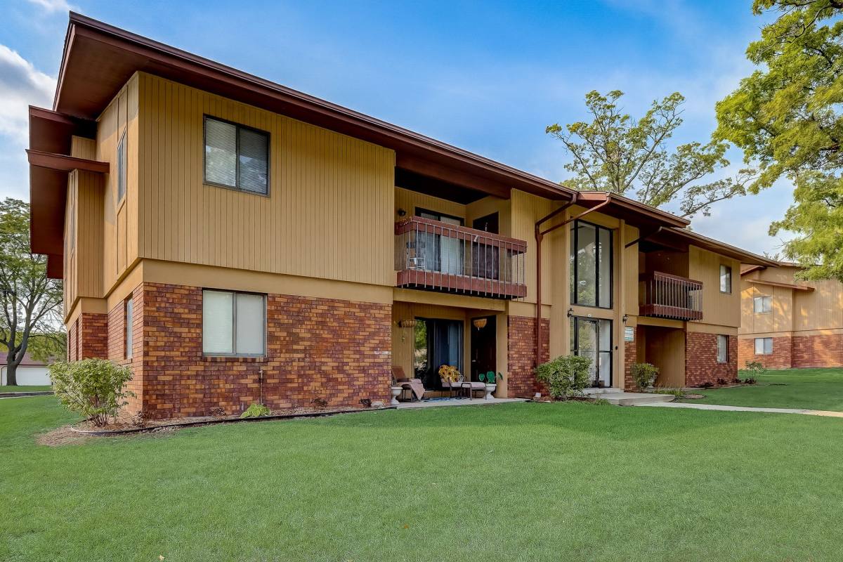 Apartment for rent at 721, 745, 811 W Grange Ave, Milwaukee, WI 53221