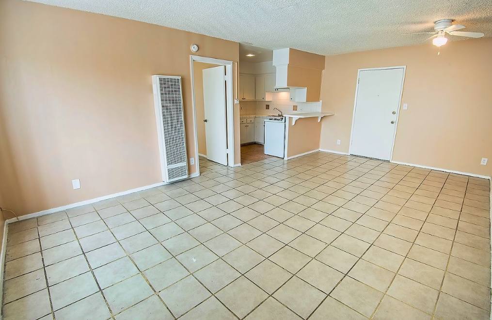 Apartment for rent at 840 S Carondelet St #10, Los Angeles, CA 90057