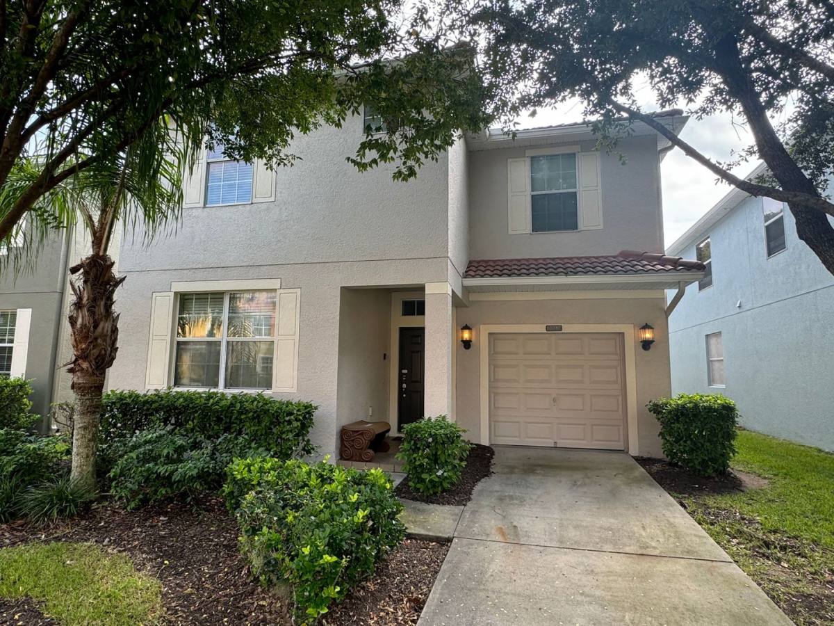 House for rent at 8898 Candy Palm Rd, Kissimmee, FL 34747