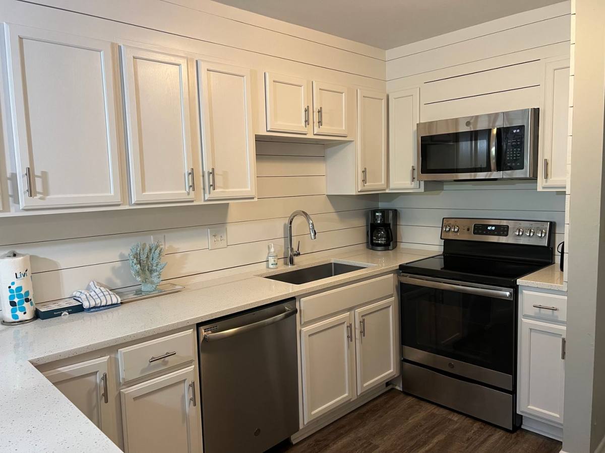 Condo for rent at 45 Folly Field Rd, Hilton Head Island, SC 29928