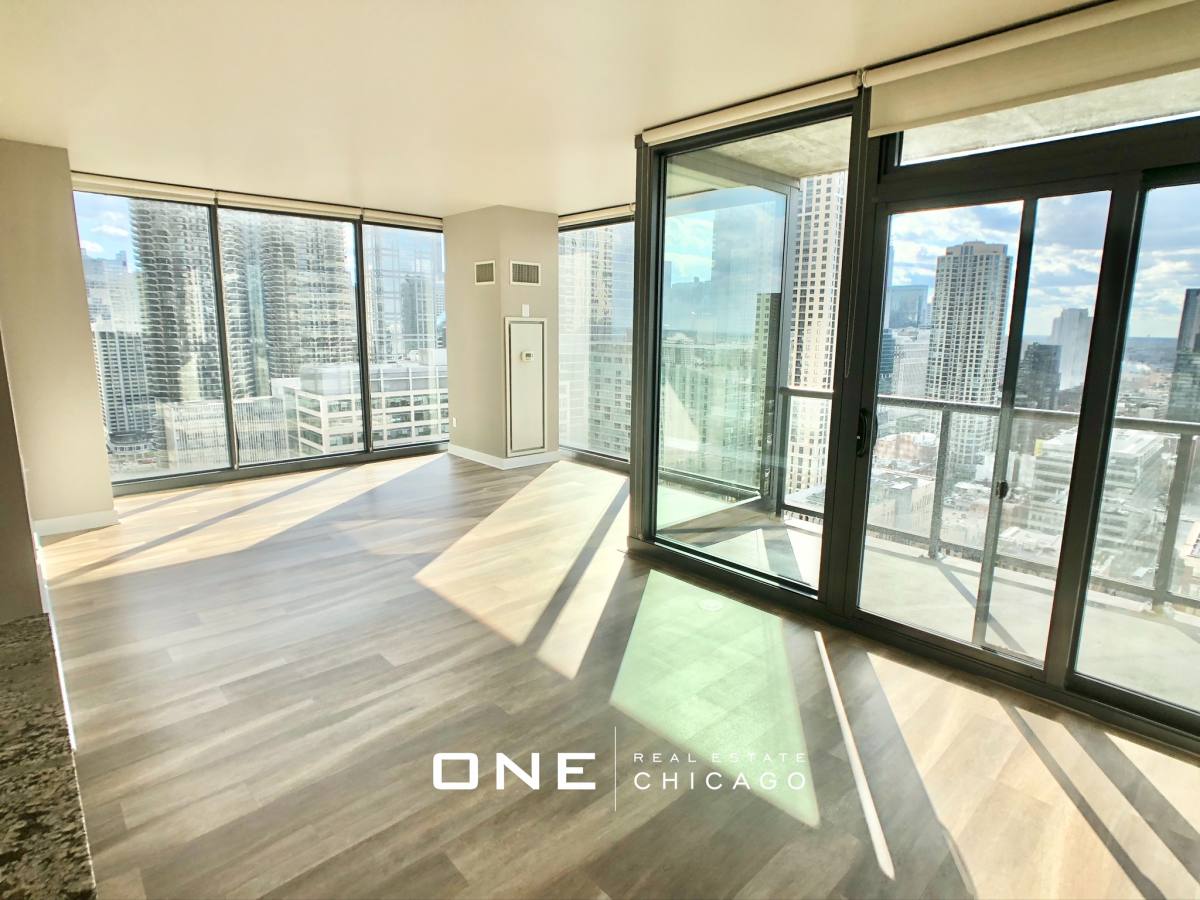 Apartment for rent at 501 N State St #3, Chicago, IL 60654