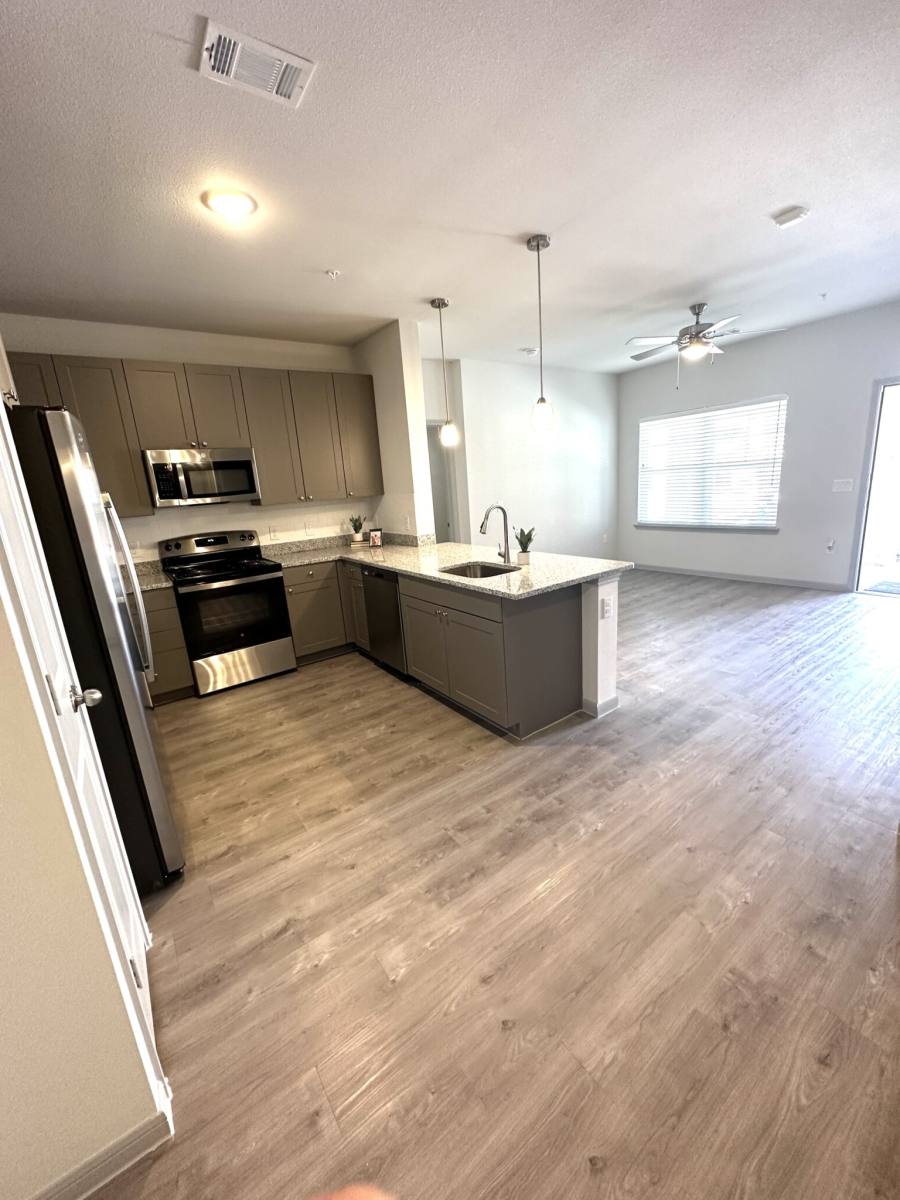 Townhouse for rent at 1101 Halsey Dr, Leander, TX 78641
