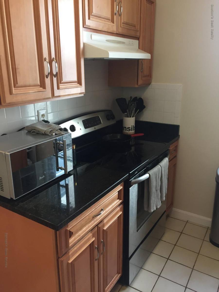 Apartment for rent at 1427 Commonwealth Ave #205, Brighton, MA 02135