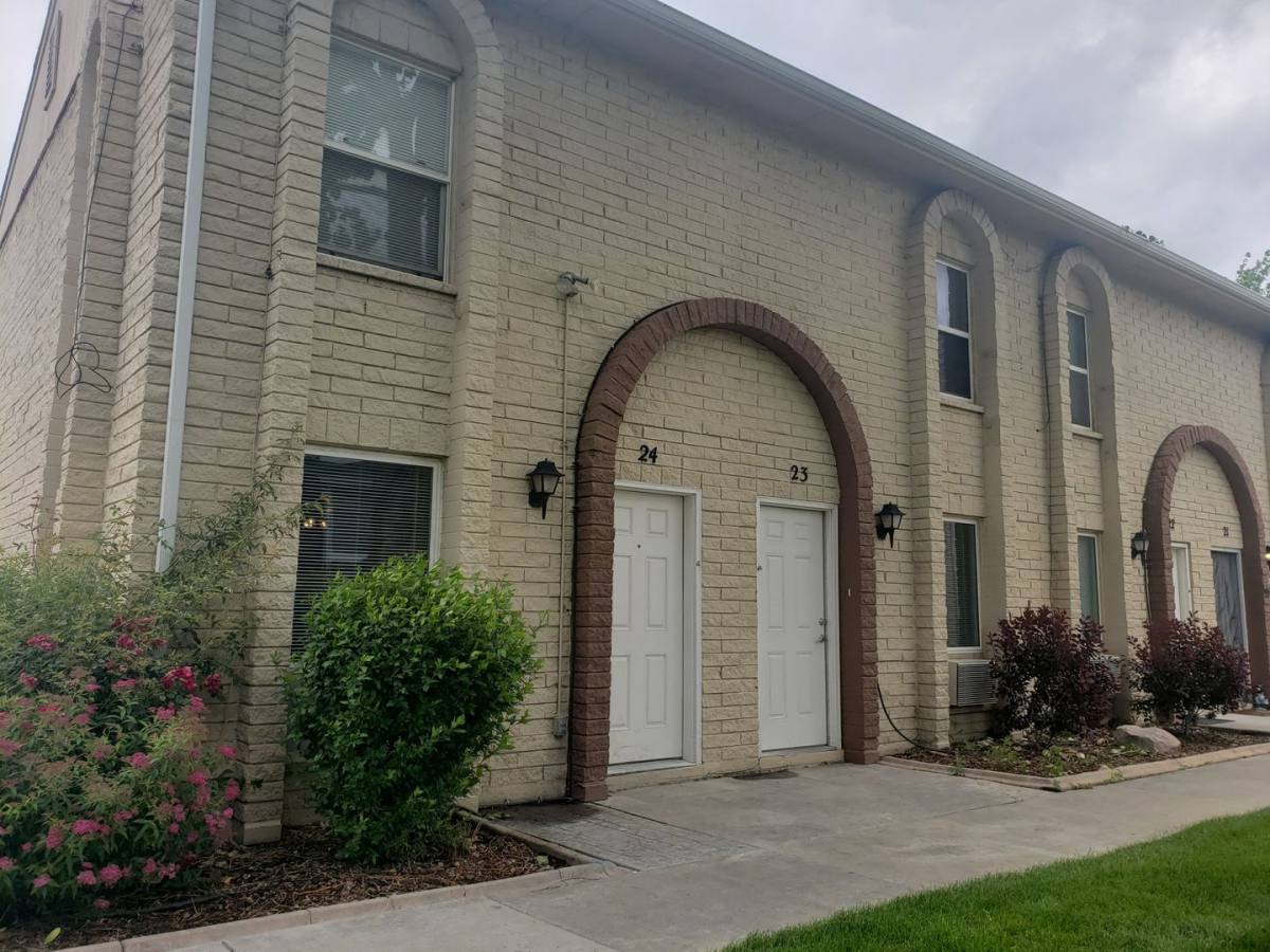Apartment for rent at 1233 NE 4th St, Meridian, ID 83642