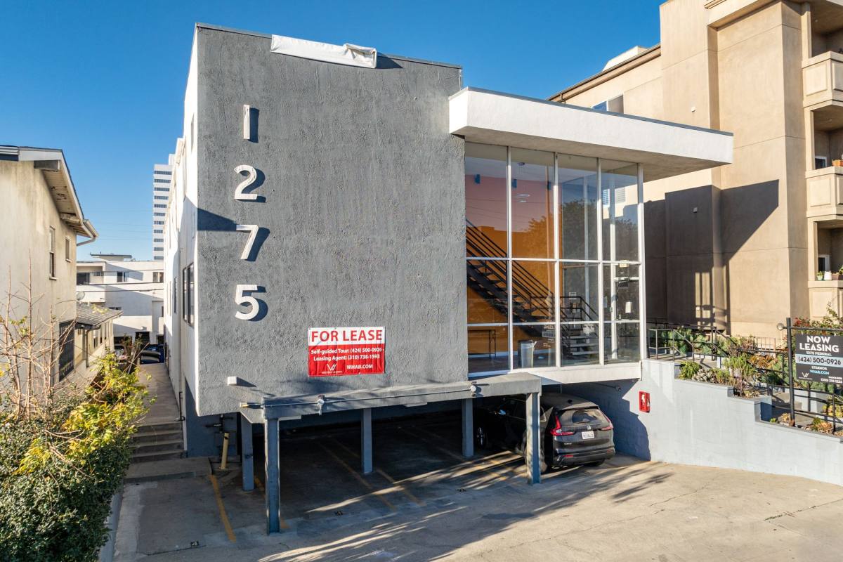 Apartment for rent at 1275 Federal Ave, Los Angeles, CA 90025