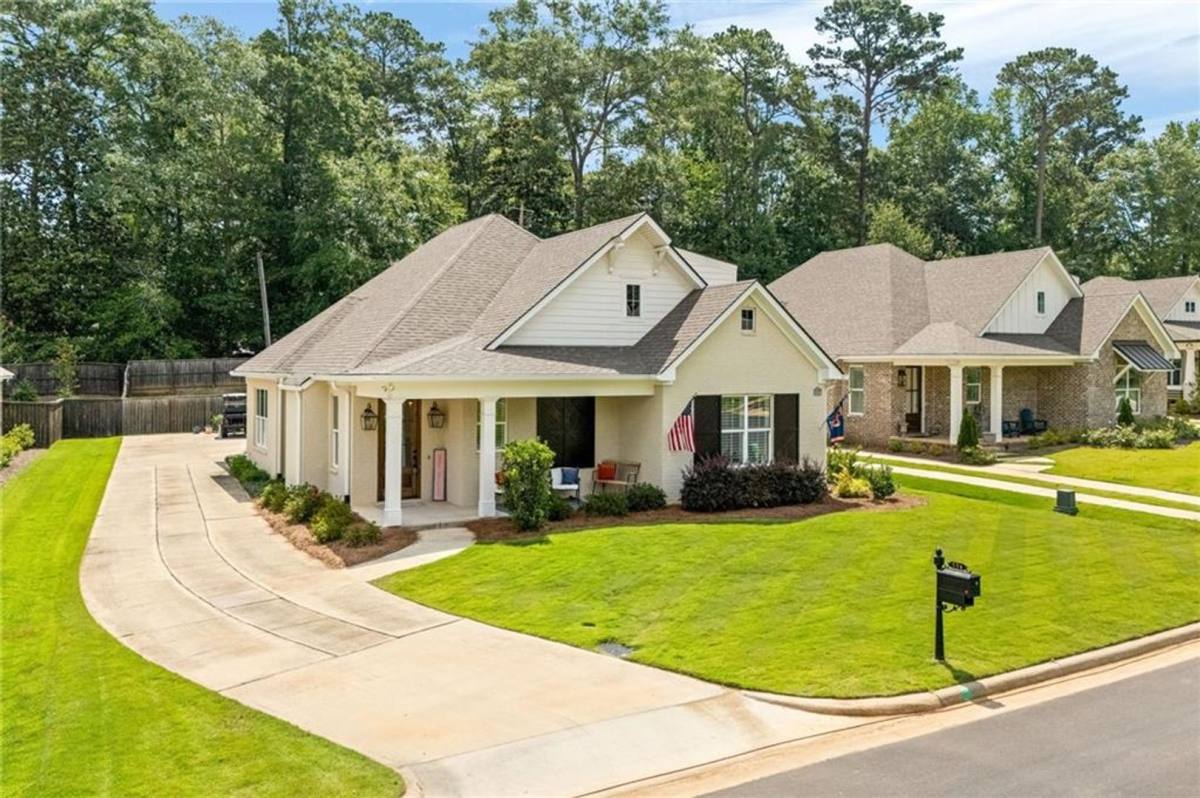 House for rent at 554 Arbor Dr, Auburn, AL 36830